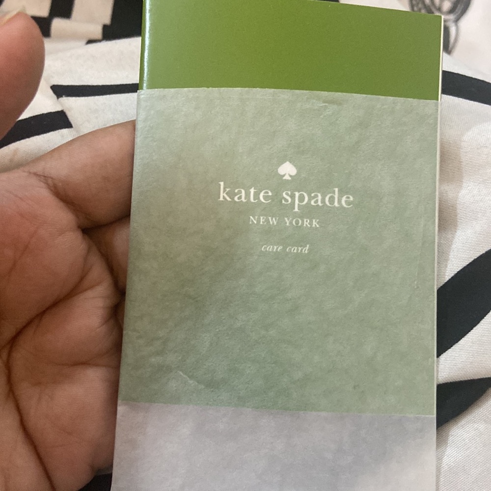 KATE SPADE NEW YORK BAG (Authentic) - Picture 5 of 8